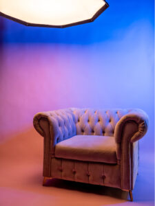 Подкаст-студия Ucast — это современное пространство в Алматы для записи аудио- и видеоподкастов, интервью, рилс и экспертных видео. Студия оснащена профессиональной техникой: съёмка на 3–5 камер в формате 4K, качественные микрофоны, петлички, свет, уютный интерьер и опытные операторы. Мы предлагаем аренду подкаст-студии по доступной цене, с гибкой тарификацией: первый час — фиксированная стоимость, далее — каждые 30 минут. Вы можете заказать как базовую съёмку, так и подкаст под ключ — с монтажом, оформлением, нарезками для Reels, YouTube и TikTok. На сайте Ucast вы можете узнать актуальные цены, прочитать отзывы наших клиентов, посмотреть примеры работ и связаться с нами напрямую. Мы работаем ежедневно по предварительной записи. Наша команда поможет вам реализовать любой подкаст-проект — от идеи до готового выпуска. Контакты, стоимость услуг, отзывы и форма для бронирования доступны в разделе "Контакты" на сайте ucast.kz/photostudioalmaty. Записывайтесь заранее — мы поможем сделать ваш голос видимым и слышимым!